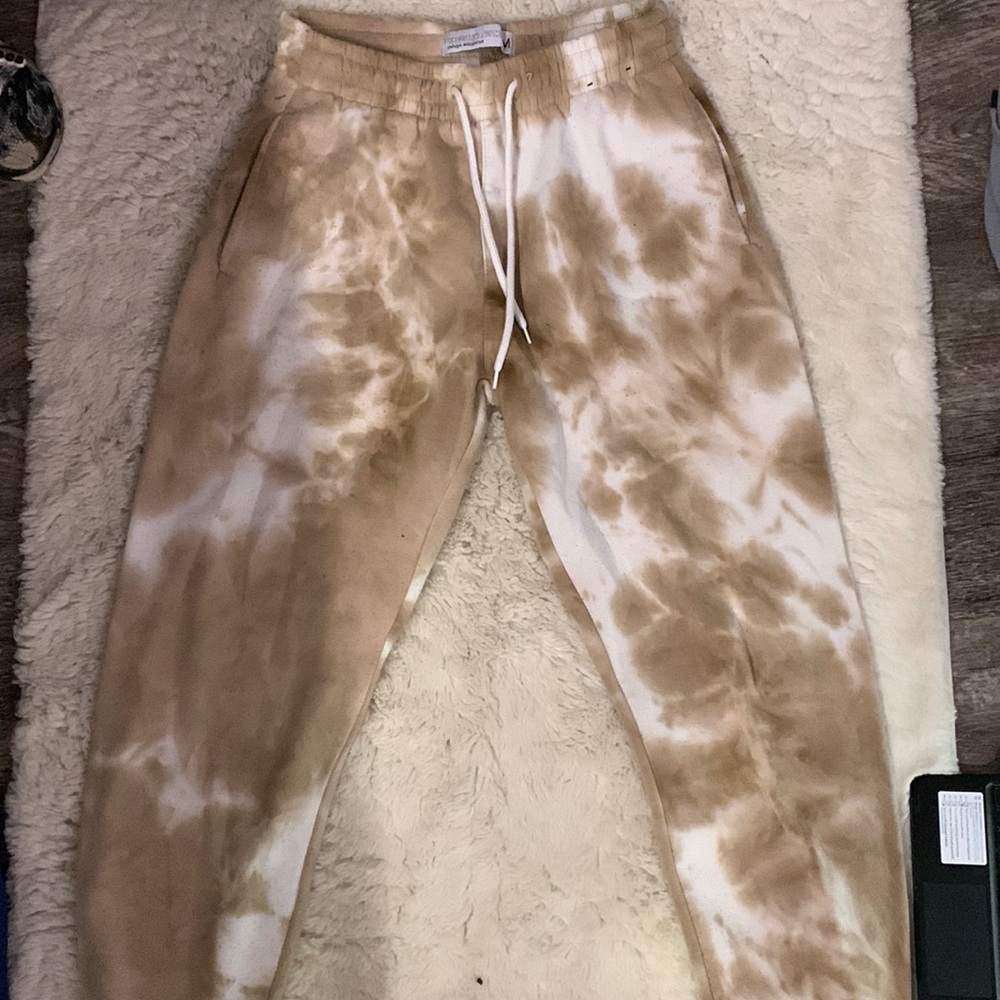 MULTIP COLORED, BRAND NEW GIRLS SWEATPANTS SIZE M